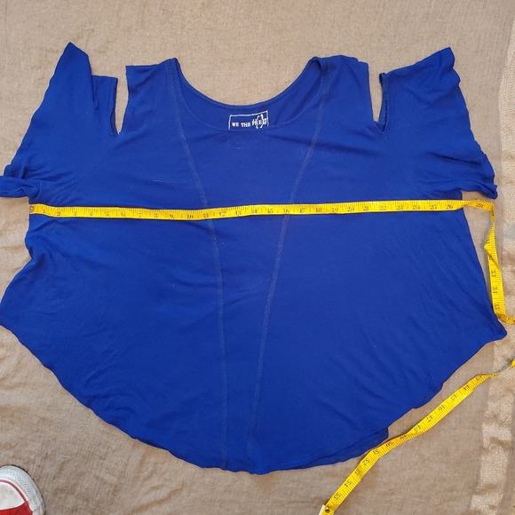 Free People Cold Shoulder Short Sleeve top (Large) - Picture 10 of 11